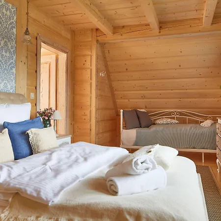 Chalet Osada Maruszyna *