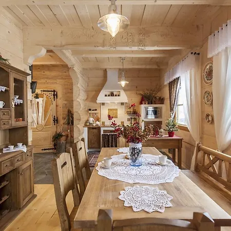 Osada Maruszyna Alpesi faház Szaflary