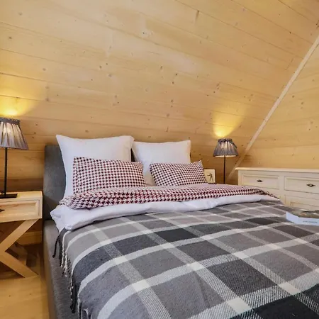 Osada Maruszyna Alpesi faház Szaflary